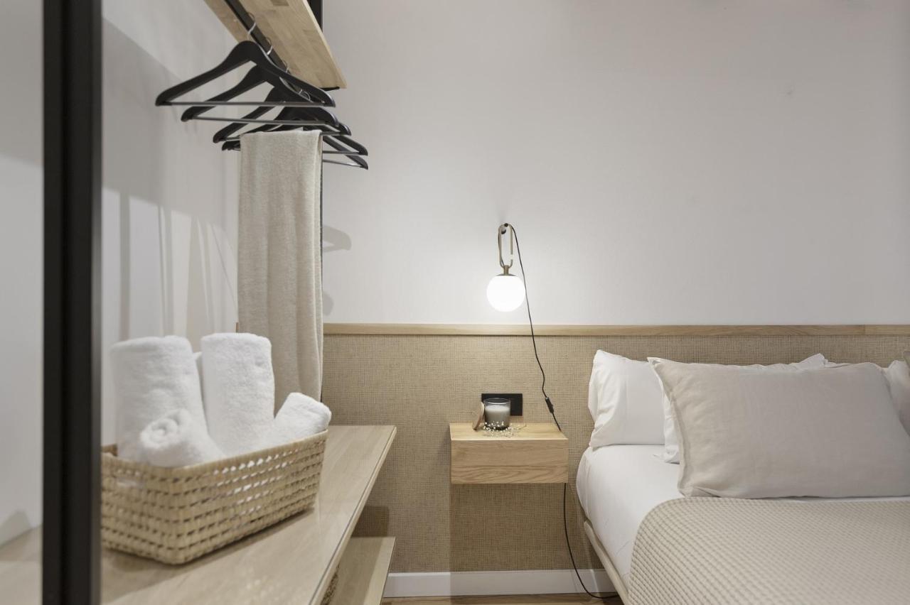 Ola Living Calabria Apartment Barcelona Bagian luar foto